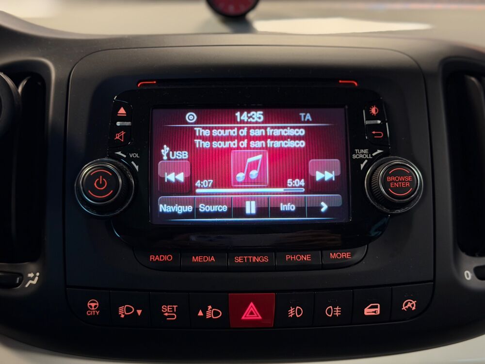 500 L 0.9 TWINAIR 105 START-STOP// RADAR DE RECUL SONORE // TOIT P 2014 occasion 44300 Nantes