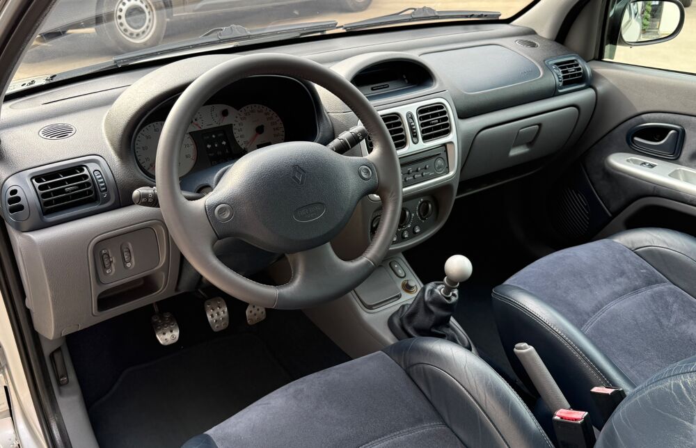 Clio II 2.0 16S 172 RS 3P SHIFTLIGHT + LIGNE InoxCar 2000 occasion 54000 Nancy
