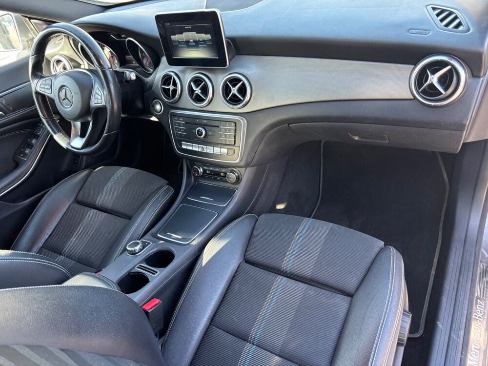 Classe CLA COUPE 2.2 200 CDI 135 CH SENSATION 7G-DCT BVA / 7G-DCT / DYN 2017 occasion 40000 Mont-de-Marsan