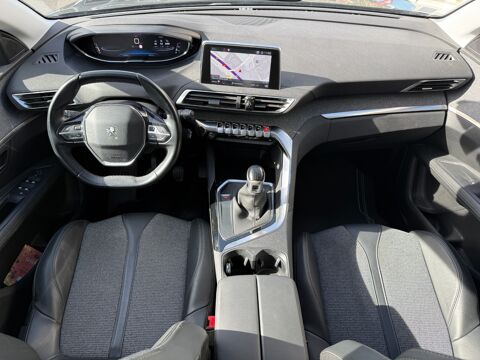 3008 GENERATION-II 1.5 BLUEHDI 130ch ALLURE / CARPLAY / KIT DISTR 2019 occasion 17100 Saintes
