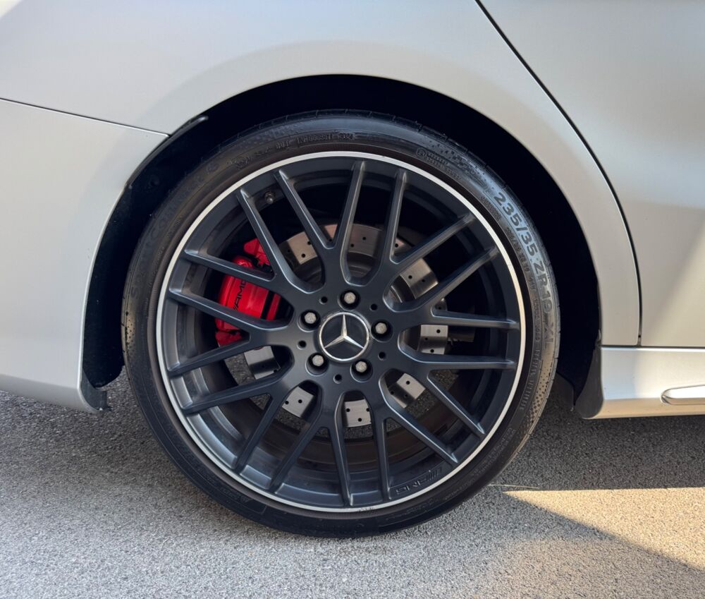 Classe CLA SHOOTING BRAKE 2.0 45 380CH AMG 4MATIC 7G-DCT BVA - ENTRETIE 2016 occasion 13700 Marignane