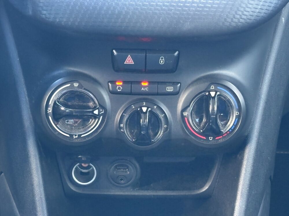 208 I 1.2 VTI 82 ch STYLE - COURROIE REMPLAC&Eacute;E 2016 occasion 64320 Idron