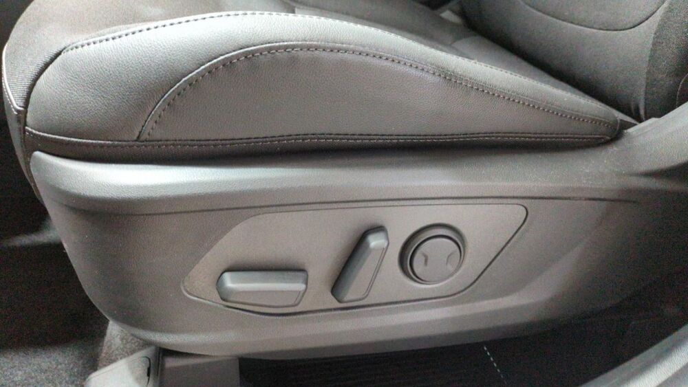 Tucson 1.6 T-GDI 239ch HYBRID BVA6 CREATIVE + HAYON MAINS LIBRES + 2026 occasion 37100 Tours