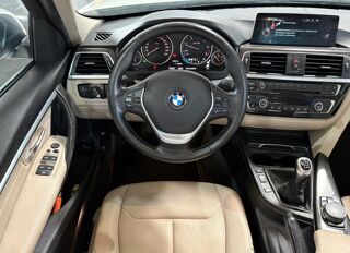 S&eacute;rie 3 2.0 318 D 150 CH LUXURY / TOIT OUVRANT / RADARS AV & AR / SI 2016 occasion 29000 Quimper
