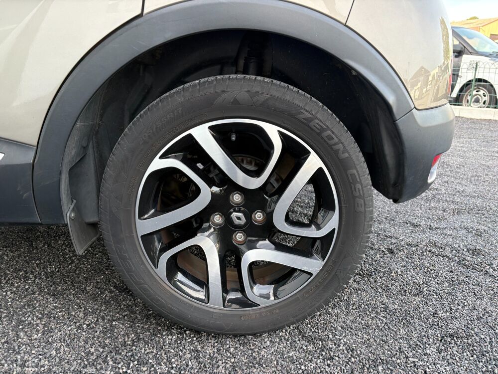Captur 1.2 TCE 120 INTENS EDC BVA 2014 occasion 64122 Urrugne