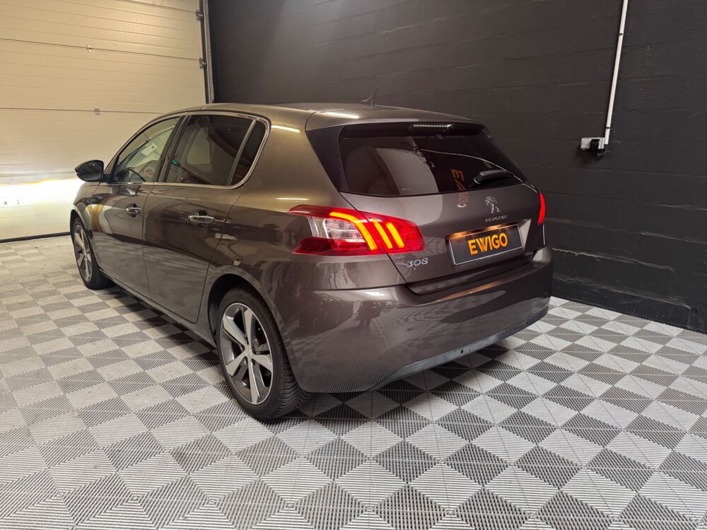 308 GENERATION-II 1.2 130ch FELINE 1ERE MAIN TOIT PANORAMIQUE/ D 2014 occasion 78125 Gazeran