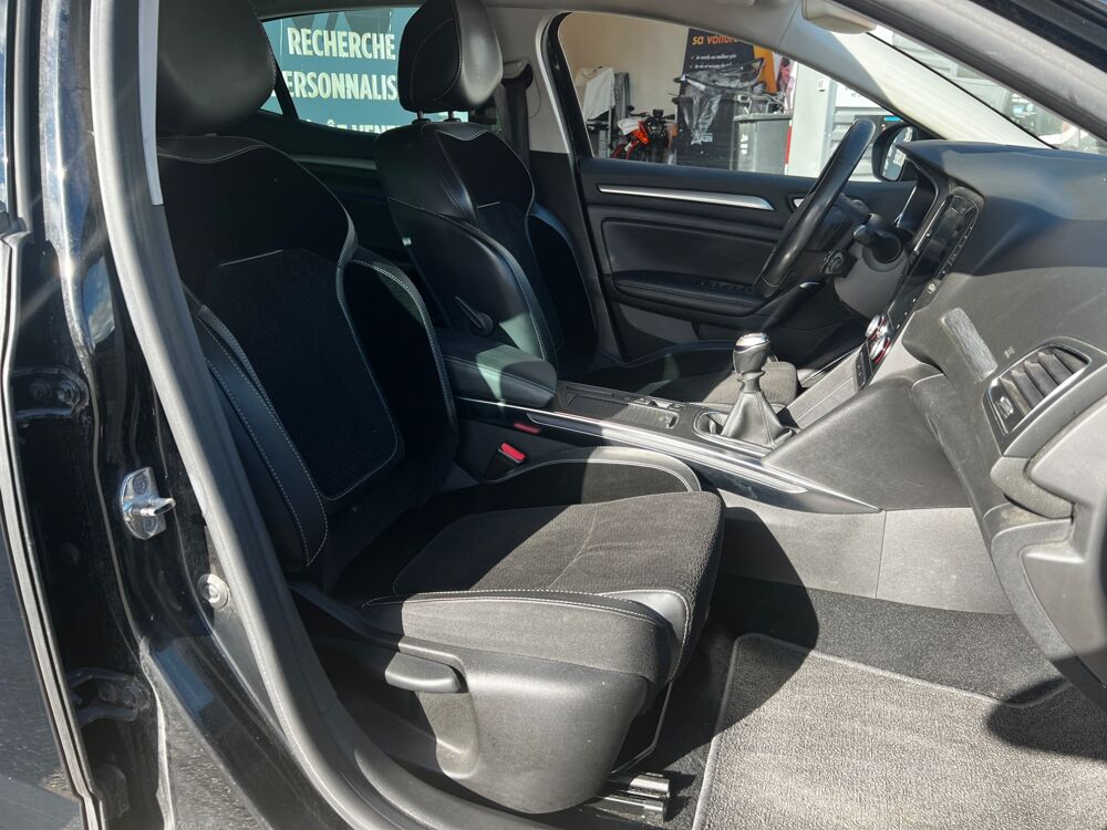 M&eacute;gane 1.5 DCI 110 CH BOSE / CAMERA DE RECUL 2015 occasion 47000 Agen