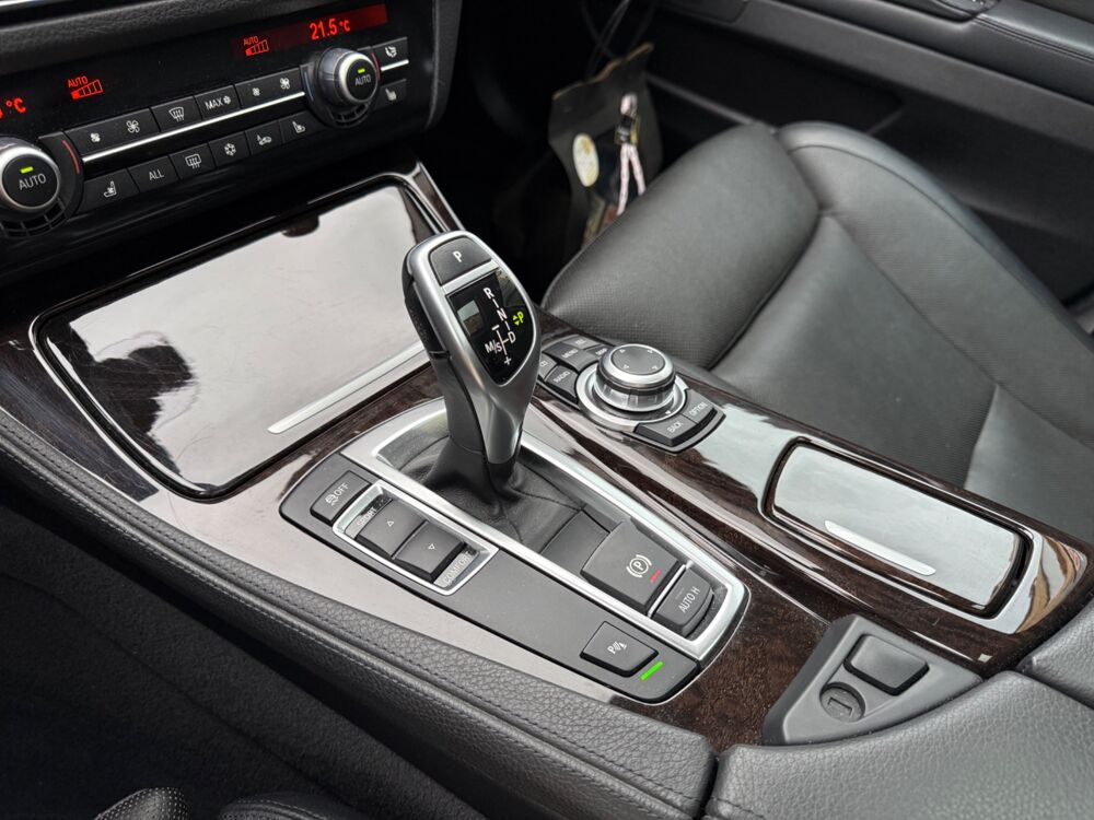 S&eacute;rie 5 4.4 550 I 405 CH LUXE 2010 occasion 25000 Besan&ccedil;on