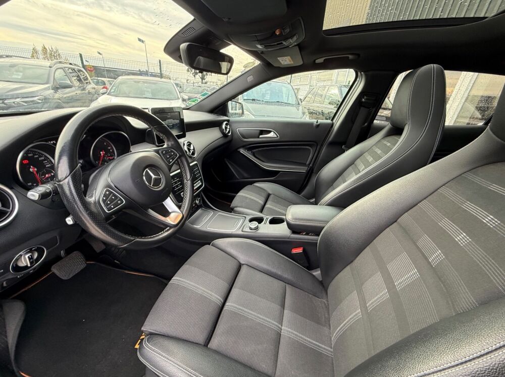 Classe GLA 2.2 220 D 175 FASCINATION 7G-DCT BVA - CAM&Eacute;RA DE RECUL - TOI 2018 occasion 27000 &Eacute;vreux