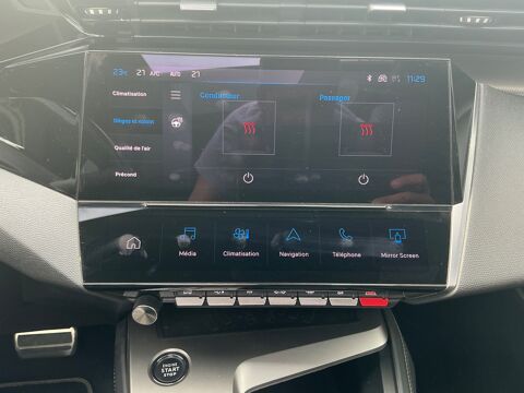 308 GENERATION-III 1.6 225H 180 CH HYBRID PHEV 12.4KWH GT PACK E 2022 occasion 17000 La Rochelle