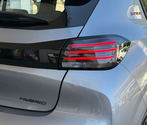 208 II (2) 1.2 HYBRID 110 STYLE E-DCS6 + RADARS AR + CARPLAY + 1 2025 occasion 54000 Nancy
