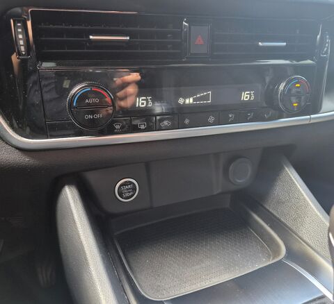 Qashqai GENERATION-III 1.3 DIGT 140 CH HYBRID MHeV ACENTA 2WD + CAME 2022 occasion 97410 Saint-Pierre