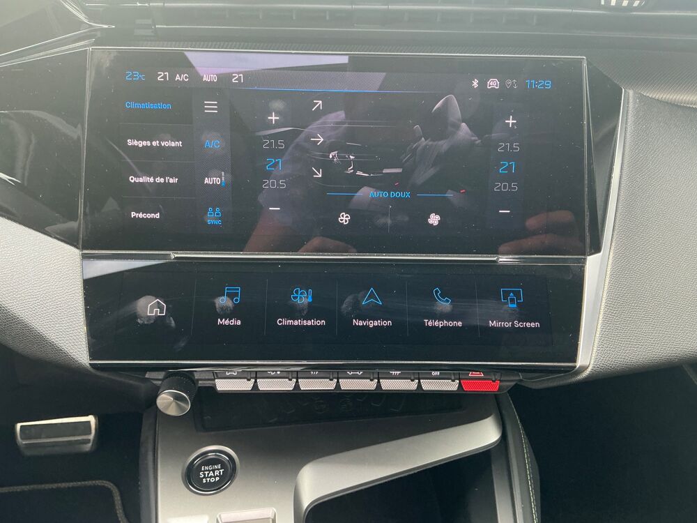 308 GENERATION-III 1.6 225H 180 CH HYBRID PHEV 12.4KWH GT PACK E 2022 occasion 17000 La Rochelle