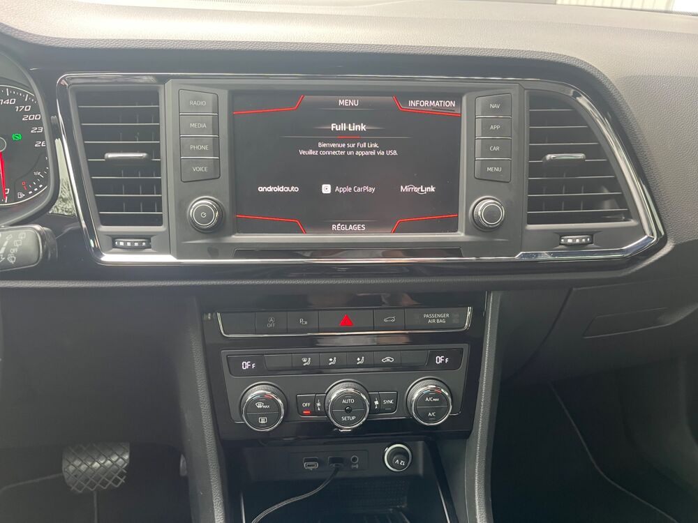 Ateca 1.4L DGS7 150ch TOIT OUVRANT PANORAMIQUE / APPLE CARPLAY / 2017 occasion 38420 Le Versoud