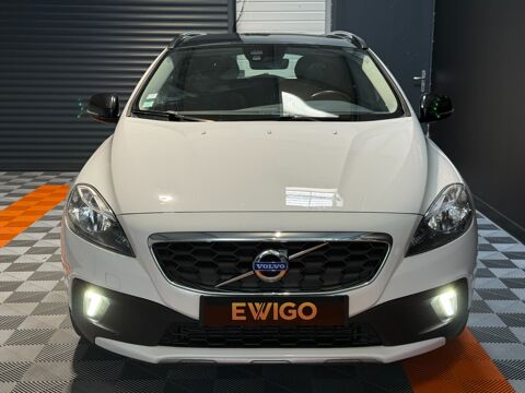 V40 D2 2.0 120 ch MOMENTUM &Ouml;VERSTA EDITION 2015 occasion 65290 Juillan