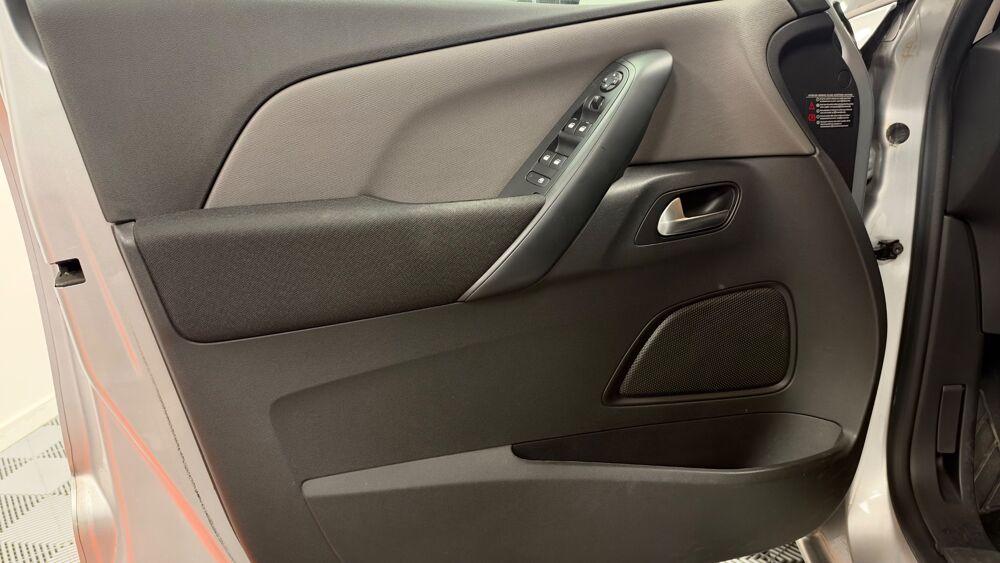C4 Picasso E-HDI 115ch CONFORT // DISTRIBUTION OK // ATTELAGE 2015 occasion 34430 Saint-Jean-de-V&eacute;das