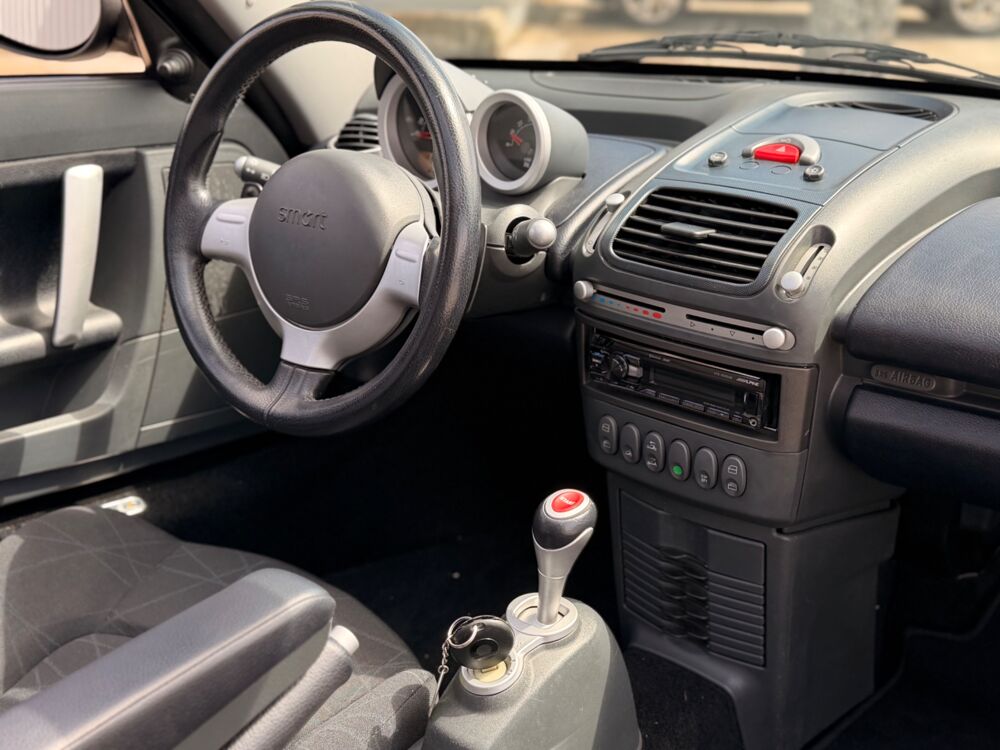 Roadster COUPE 0.7 T 80ch XCLUSIVE BVA 2006 occasion 25300 Pontarlier