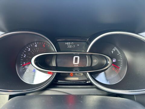 Clio 1.5 DCI 75 CH / BUSINESS / CLIM - GPS - BLUETOOTH - REGULATE 2017 occasion 44220 Cou&euml;ron