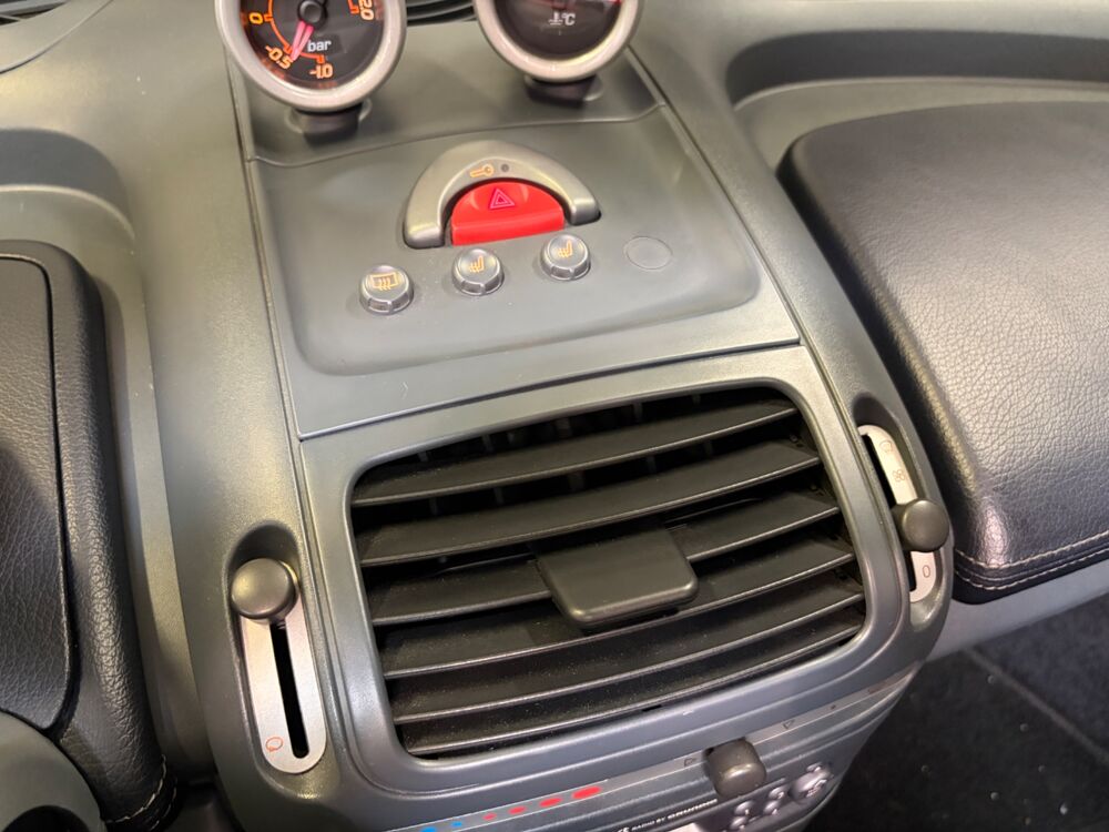 Roadster ROADSTER 0.7 T 100CH BRABUS BVA/ BAGAGE EN PLUS 2006 occasion 78125 Gazeran