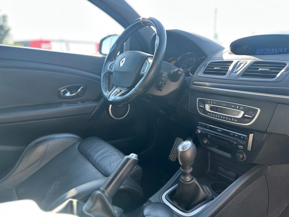 M&eacute;gane III R.S. TROPHY 2.0T 265 CH – N&deg;0765 – SERIE LIMITEE – RECAR 2011 occasion 26000 Valence
