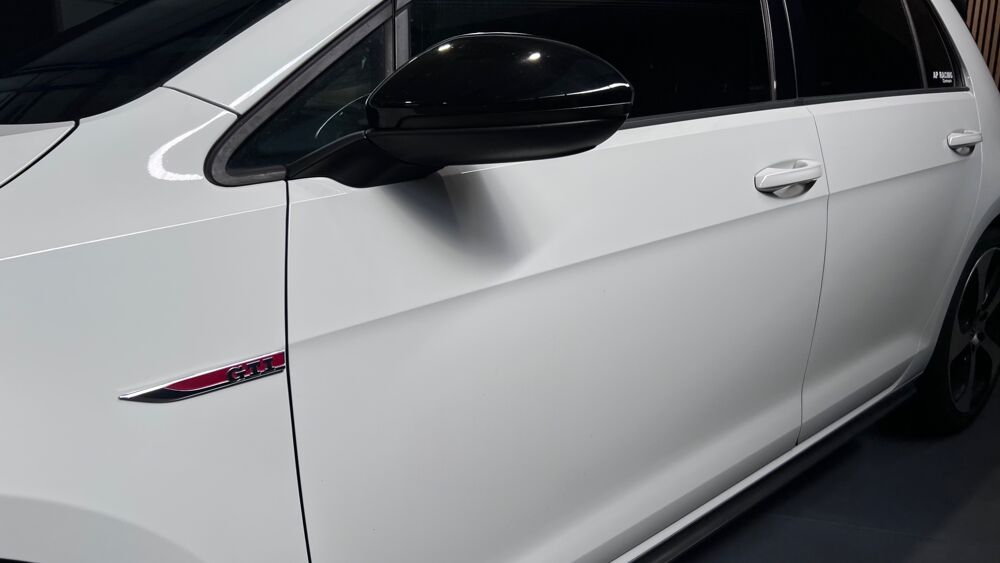 Golf 2.0 TSI 220Ch GTI DSG6 BVA - TOIT OUVRANT - SI&Egrave;GES CHAUFFANT 2015 occasion 33610 Cestas
