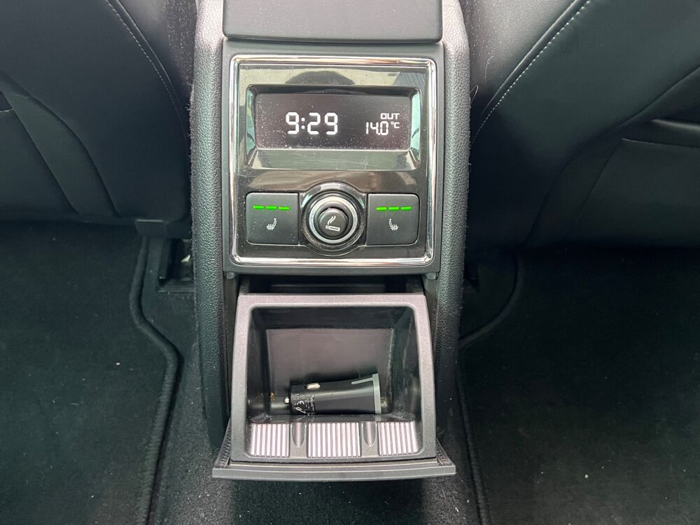 Superb COMBI 2.0 TDI 140 cv ELEGANCE DSG BVA - TOIT PANOMRAMIQUE OU 2014 occasion 68170 Rixheim