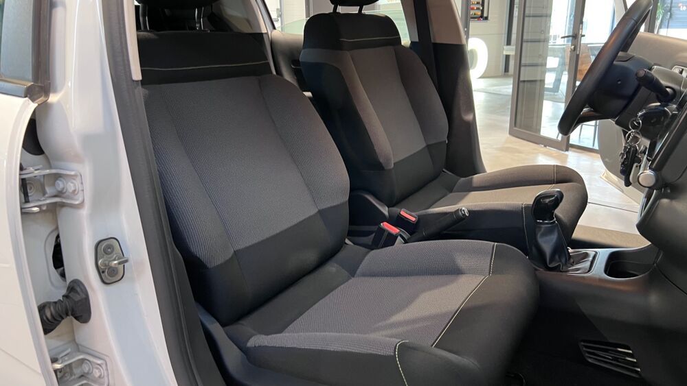C3 GENERATION-III 1.2 82Ch - 1ERE MAIN - SUIVI CITROEN - CARPLA 2018 occasion 33610 Cestas