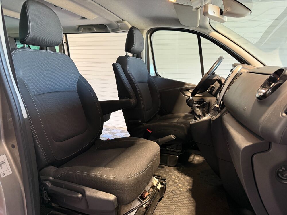 Trafic COMBI (III) 3 L2 2.0 BLUEDCI 145 ch INTENS 2019 occasion 65290 Juillan