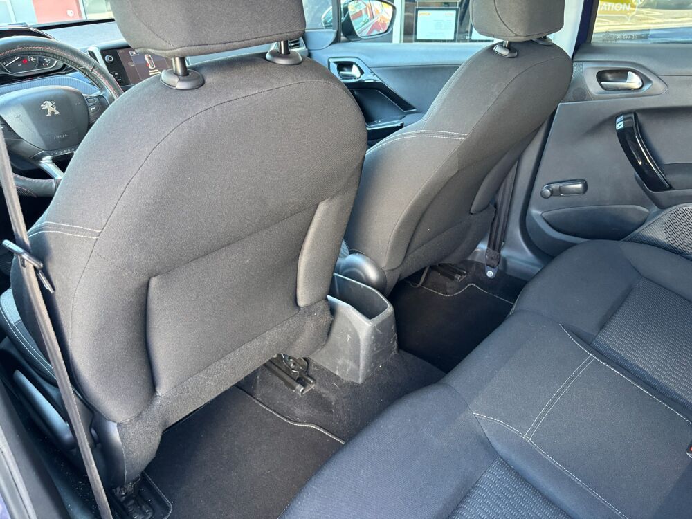 208 I 1.2 VTI 82 ch STYLE - COURROIE REMPLAC&Eacute;E 2016 occasion 64320 Idron