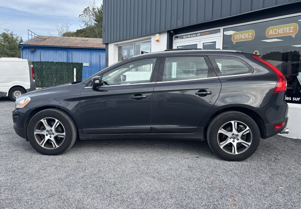 XC60 2.4 D5 215ch AWD XENIUM GEARTRONIC BVA / TOIT OUVRANT / DIST 2012 occasion 64122 Urrugne