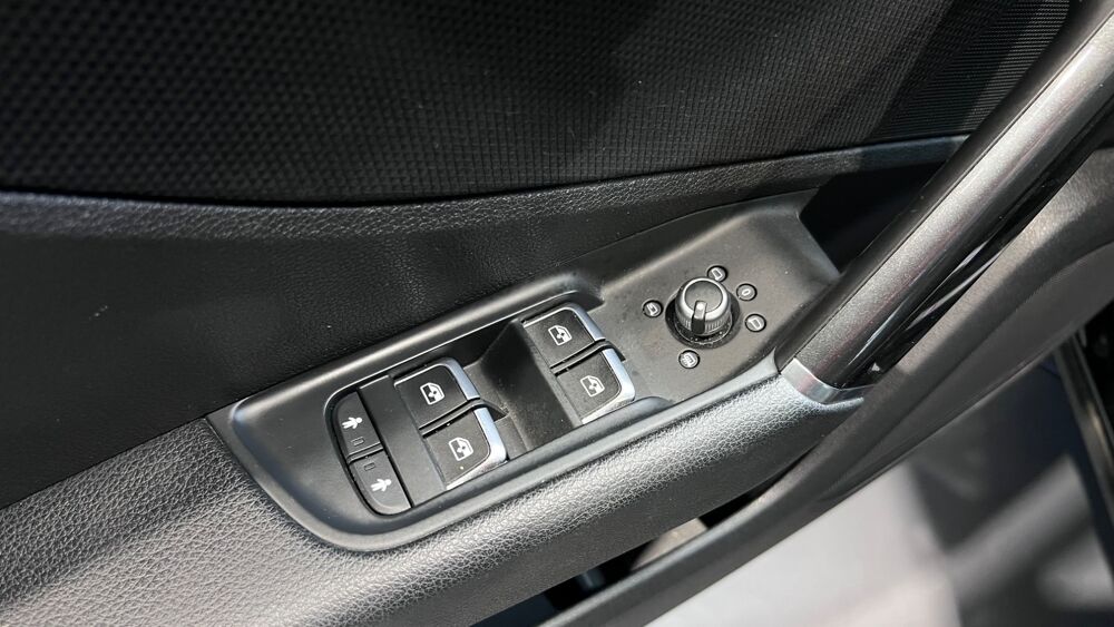 Q2 35 TFSI 150 S-LINE/ BLACK LINE S-TRONIC - TOIT OUVRANT - AT 2022 occasion 33610 Cestas