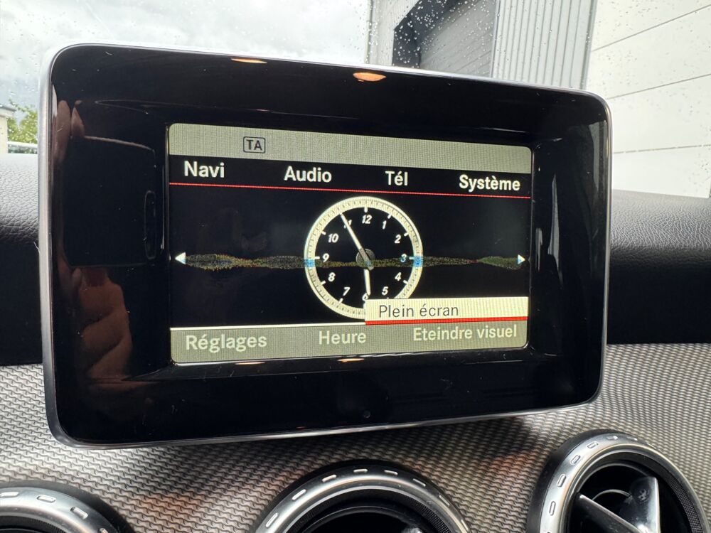 Classe GLA 2.2L 200 CDI 136ch INSPIRATION - CAMERA DE RECUL 2015 occasion 38420 Le Versoud