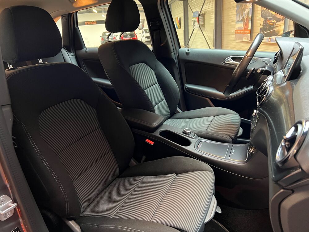 Classe B 1.5 180 CDI 110 INTUITION 7G-DCT BVA / CAM&Eacute;RA DE RECUL / GPS 2017 occasion 33320 Eysines