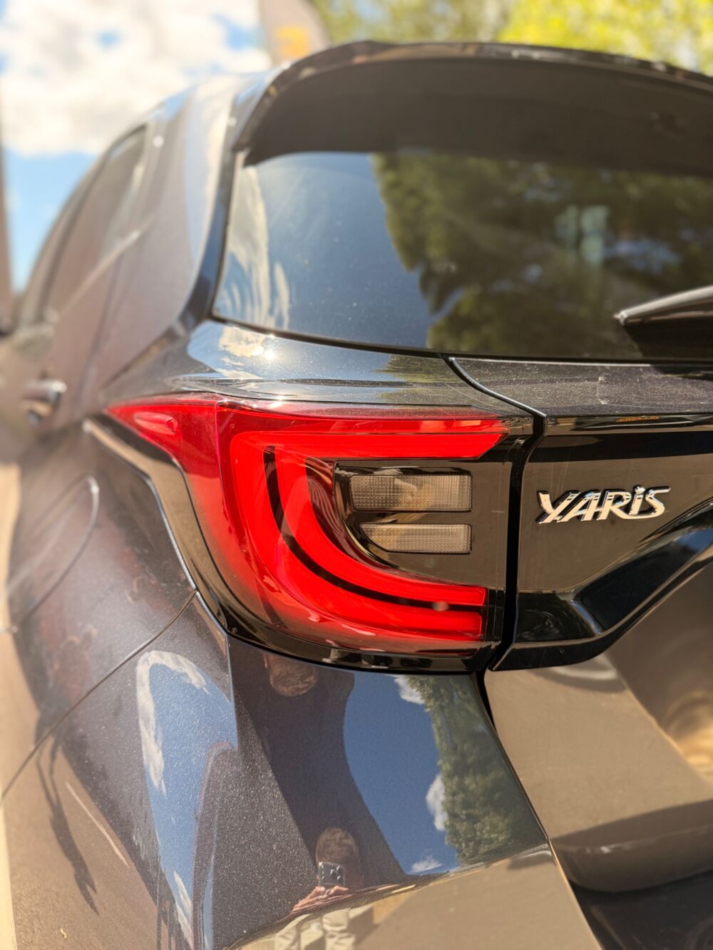 Yaris 1.5 VVTI 115Ch 90 FULL-HYBRID 0.8KWH ELEGANT E-CVT BVA - CAM 2022 occasion 76150 Saint-Jean-du-Cardonnay