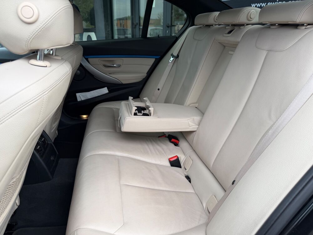 S&eacute;rie 3 2.0 330 E 250 PLUS EDITION M-SPORT BVA - APPLE CARPLAY - CIE 2017 occasion 26000 Valence
