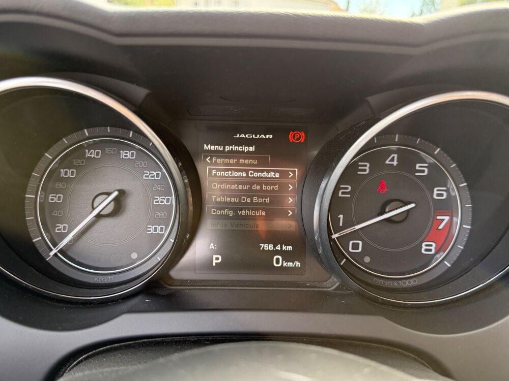 F-Type ROADSTER 3.0 340 CH BVA 2013 occasion 25000 Besan&ccedil;on