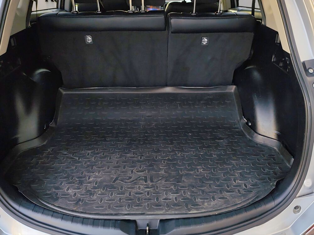 RAV 4 2.5 197cH HYBRID FULL-HYBRID SILVER EDITION 2WD CVT 2018 occasion 74600 Seynod