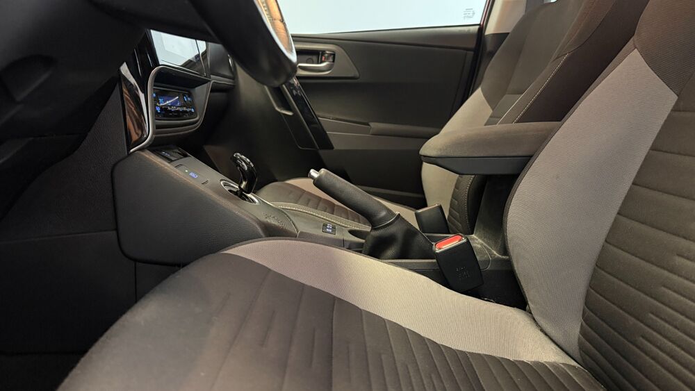Auris 1.8 HSD 136H 100 FULL-HYBRID DESIGN BVA 2017 occasion 21850 Saint-Apollinaire
