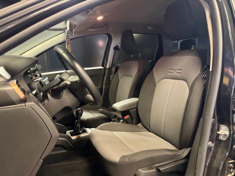Duster 1.5 BLUEDCI 115 EXTREME 4X4 // ATTELAGE // APPLE CARPLAY // 2024 occasion 44300 Nantes