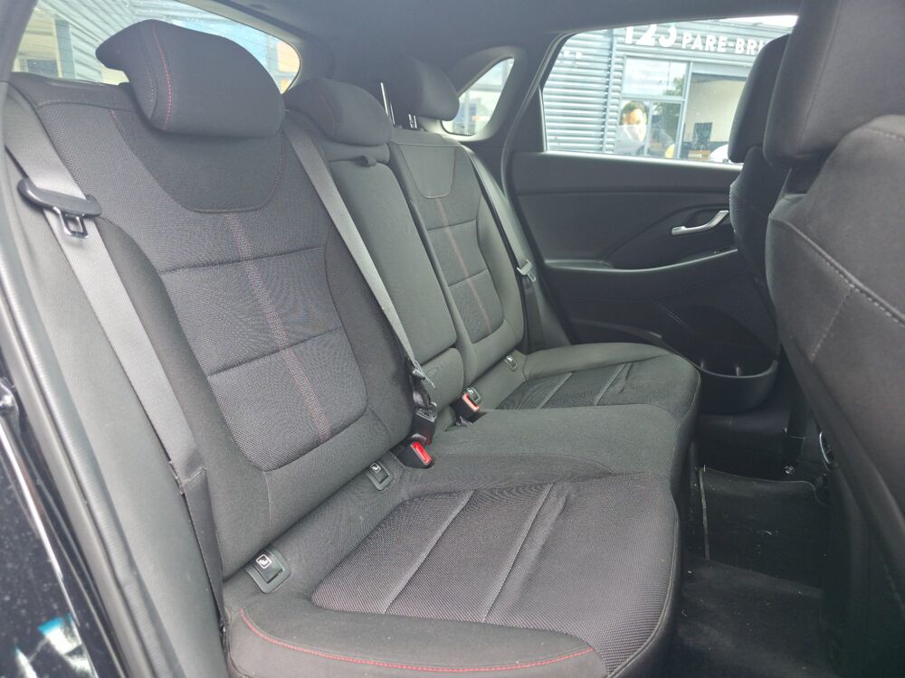 i30 1.0 T-GDI 120 N-LINE DCT BVA7 / CAMERA DE RECUL / CARPLAY / 2022 occasion 17100 Saintes
