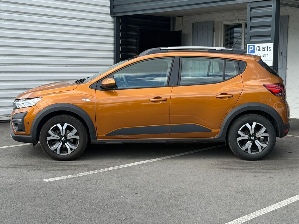 Sandero STEPWAY 1.0 TCE 90ch CONFORT / CARPLAY / CAMERA DE RECUL / A 2023 occasion 17100 Saintes