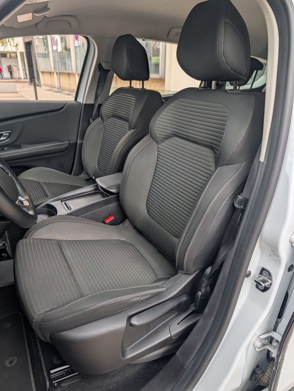 Grand scenic IV 1.6 DCI 130ch BUSINESS 7 PLACES - CARPLAY RADAR AV/AR ATTELA 2018 occasion 57600 Forbach