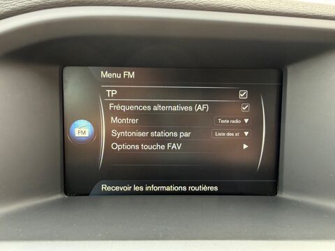 V60 2.0 D4 180Ch XENIUM GEARTRONIC BVA START-STOP - CAM&Eacute;RA DE RE 2014 occasion 27000 &Eacute;vreux
