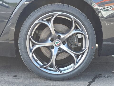Giulia 2.2 JTDM 210ch VELOCE Q4 BVA8 2017 occasion 17100 Saintes