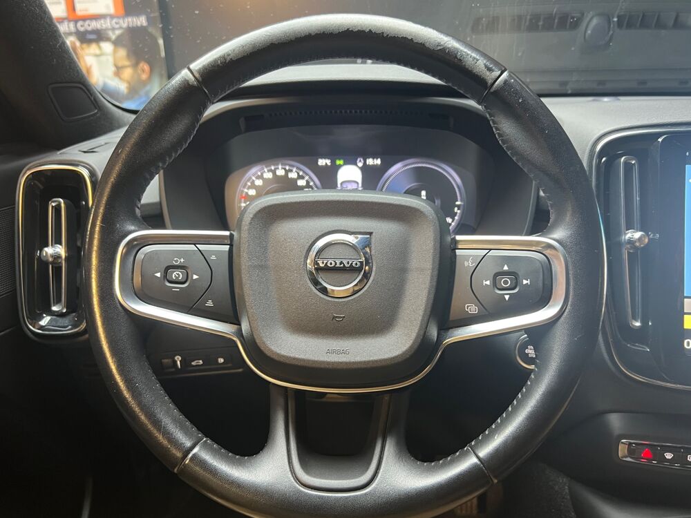 XC40 1.5 T5 262Ch TWIN-ENGINE RECHARGE PHEV HYBRID INSCRIPTION 2 2021 occasion 33320 Eysines