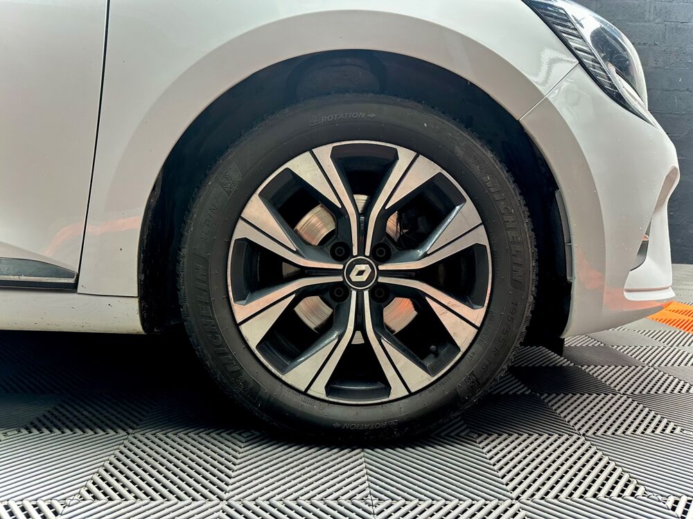 Clio SOCIETE 1.5 BLUEDCI 100 EVOLUTION REVERSlBLE 2023 occasion 55430 Belleville-sur-Meuse