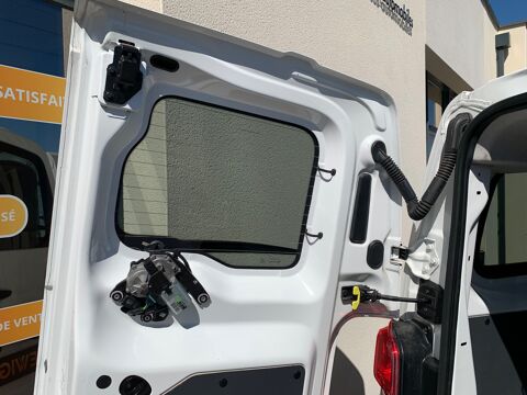 Proace city 1.5 D4D 120cv L2 SHUTTLE COOL CONFORT / DOUBLE PORTE LATERAL 2022 occasion 69420 Ampuis