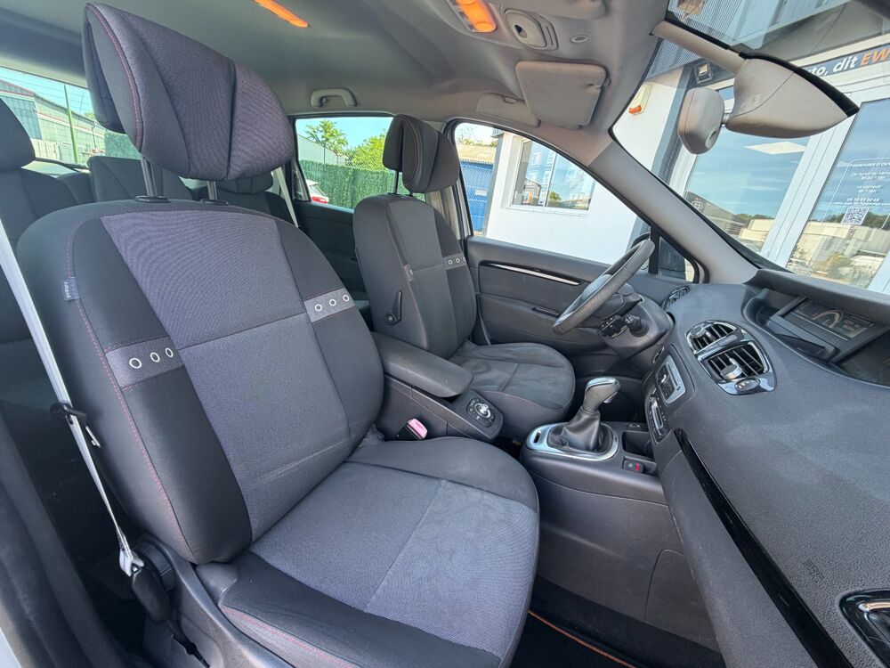Sc&eacute;nic 1.5 dCi 110ch Bose EDC BVA 2015 occasion 64122 Urrugne
