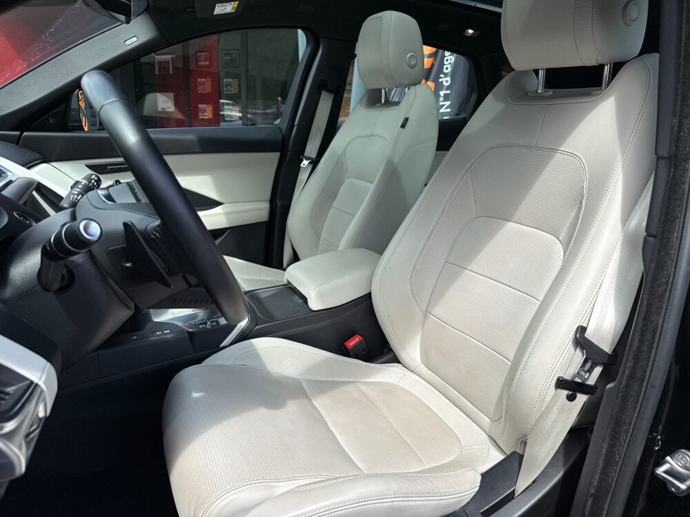 E-PACE 2.0 D 180 ch R-DYNAMIC HSE AWD - ENTRETIEN CONSTRUCTEUR 2019 occasion 65290 Juillan