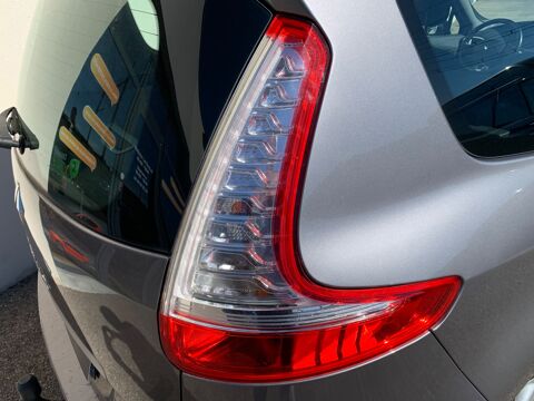 Grand scenic IV 1.6 DCI 130cv ENERGY BUSINESS / 2EME MAIN / ENTRETIEN CONSTR 2014 occasion 69420 Ampuis